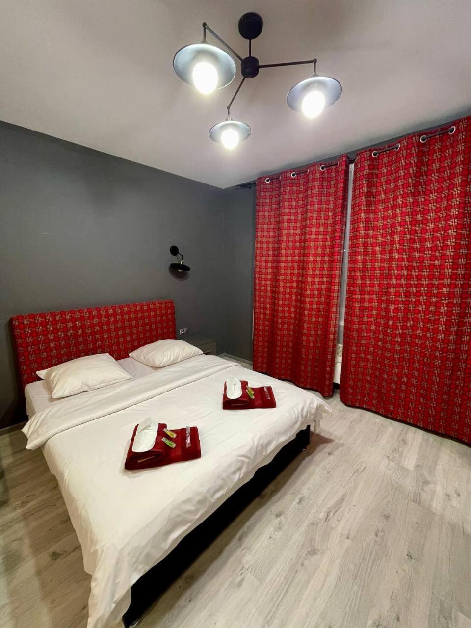 Апартаменты Yes Silver Uzhhorod Exterior photo