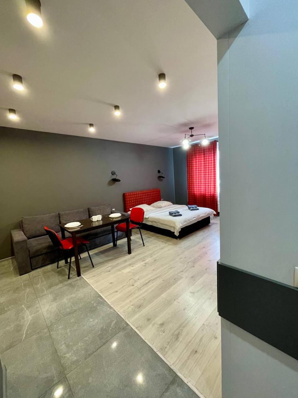 Апартаменты Yes Silver Uzhhorod Exterior photo