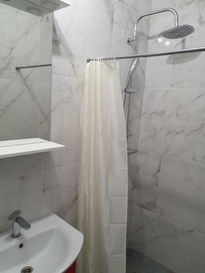 Апартаменты Yes Silver Uzhhorod Exterior photo